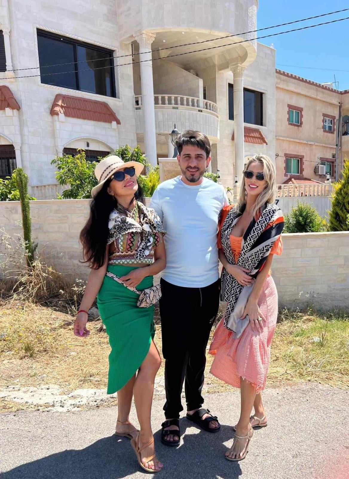 Lotus Housing For Furnished Apartments Ceraş Dış mekan fotoğraf