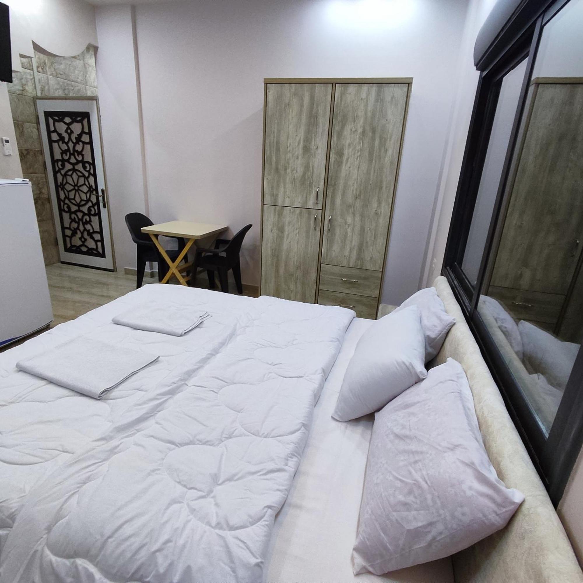Lotus Housing For Furnished Apartments Ceraş Oda fotoğraf